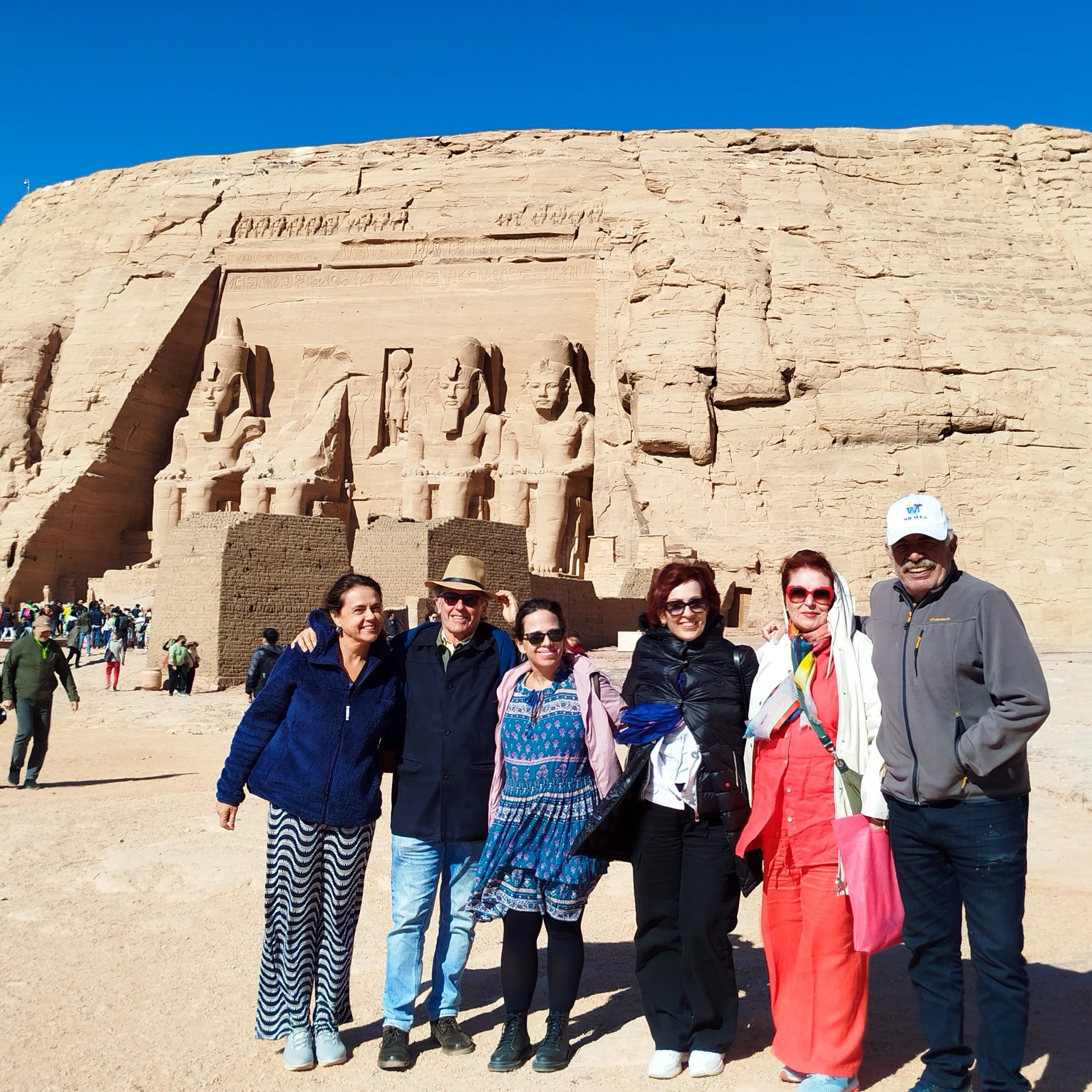 DÍA 11: ASUÁN / ABU SIMBEL…