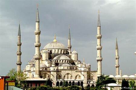 Día 4: Capadocia – Estambul. (Desayuno)