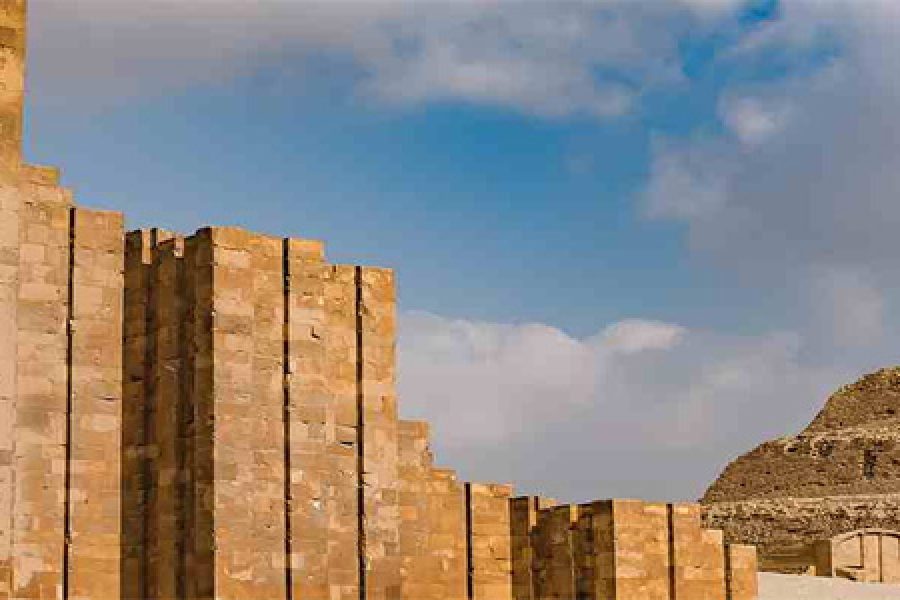 PIRAMIDE ESCALONADA EN SAKKARA