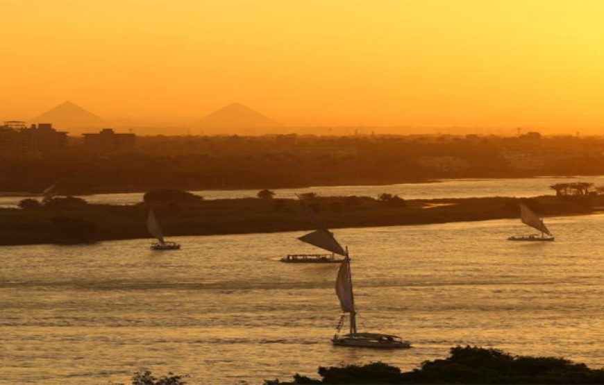 CAIRO DE NOCHE CON CENA