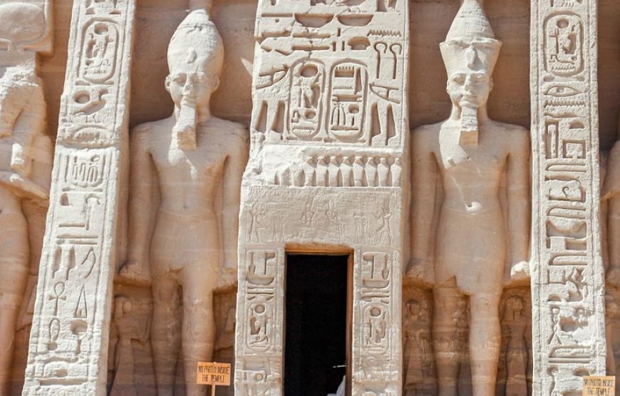 EGIPTO FARAONICO PIRAMIDES, TEMPLOS Y TUMBAS